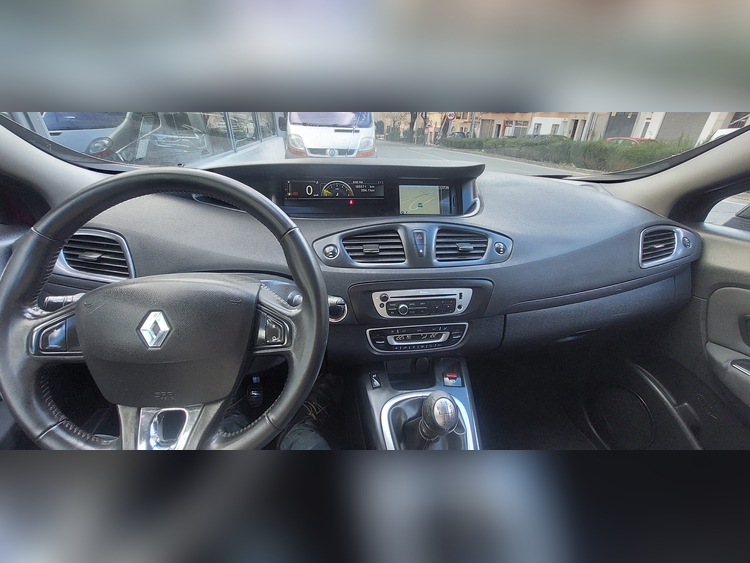 Renault Grand Scenic 1.6 dci 130cv foto 5